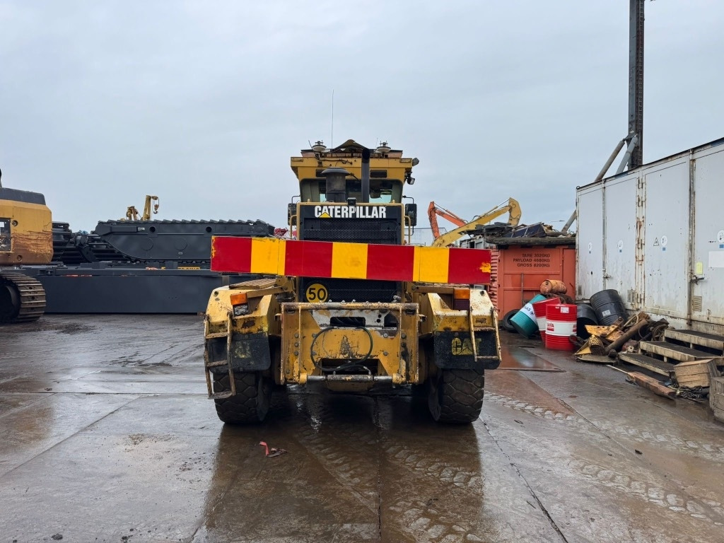 CAT 140 H - Niveleuse: photos 4 CAT 140 H - Niveleuse: photos 4