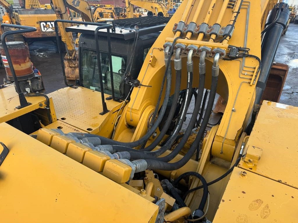 Pelle sur chenille CAT 390 D L ME: photos 18 Pelle sur chenille CAT 390 D L ME: photos 18