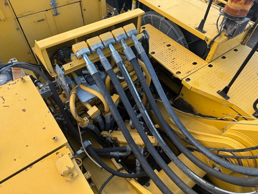 Pelle sur chenille CAT 390 D L ME: photos 17 Pelle sur chenille CAT 390 D L ME: photos 17