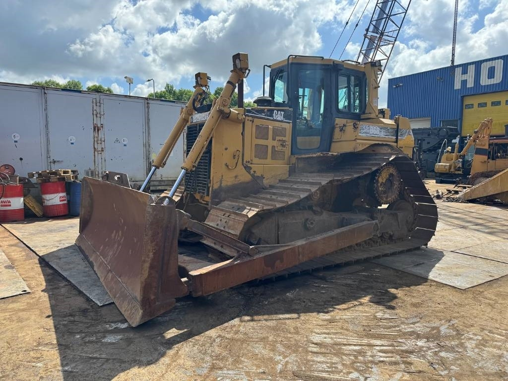 CAT D 6 R LGP - Bulldozer: photos 1 CAT D 6 R LGP - Bulldozer: photos 1