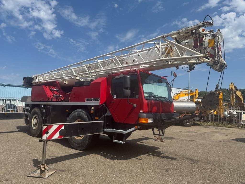 Grue tout-terrain Liebherr LTM 1030-2.1 ( WITH JIB ): photos 7