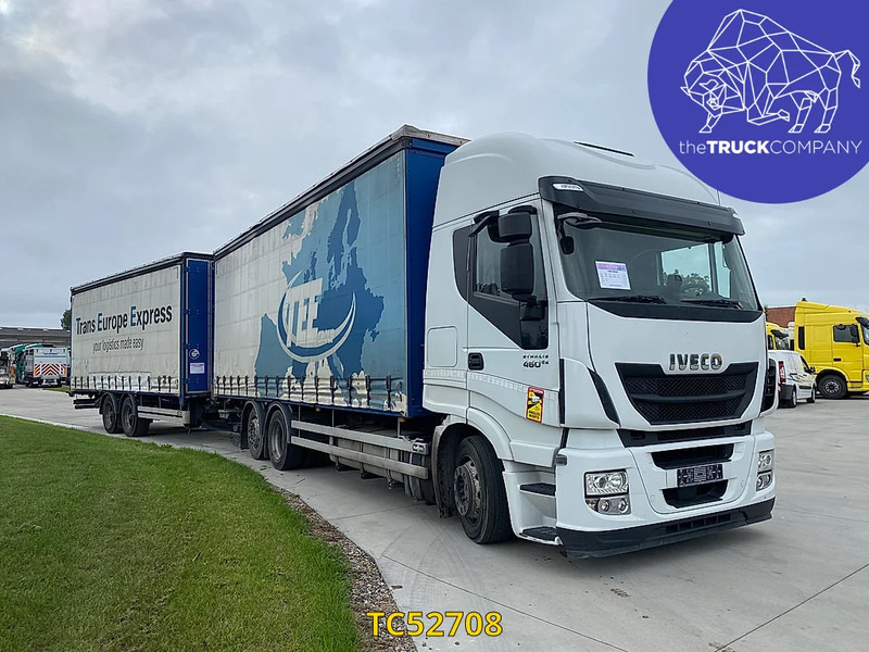 Iveco Stralis - Camion à rideaux coulissants: photos 1 Iveco Stralis - Camion à rideaux coulissants: photos 1