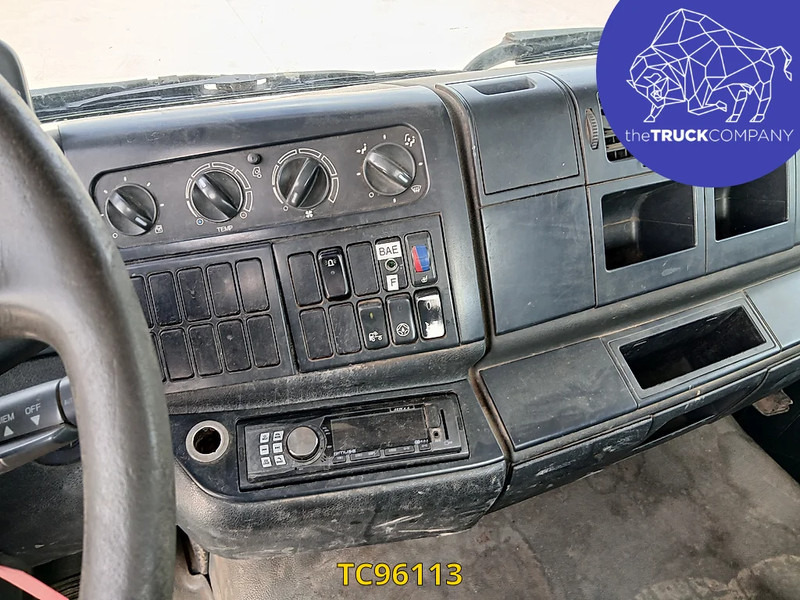 MAN TGA - Camion porte-conteneur/ Caisse mobile: photos 3 MAN TGA - Camion porte-conteneur/ Caisse mobile: photos 3