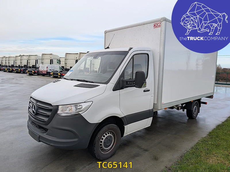 Mercedes-Benz Sprinter 315 CDI BOX + LIFT - Fourgon grand volume: photos 1 Mercedes-Benz Sprinter 315 CDI BOX + LIFT - Fourgon grand volume: photos 1