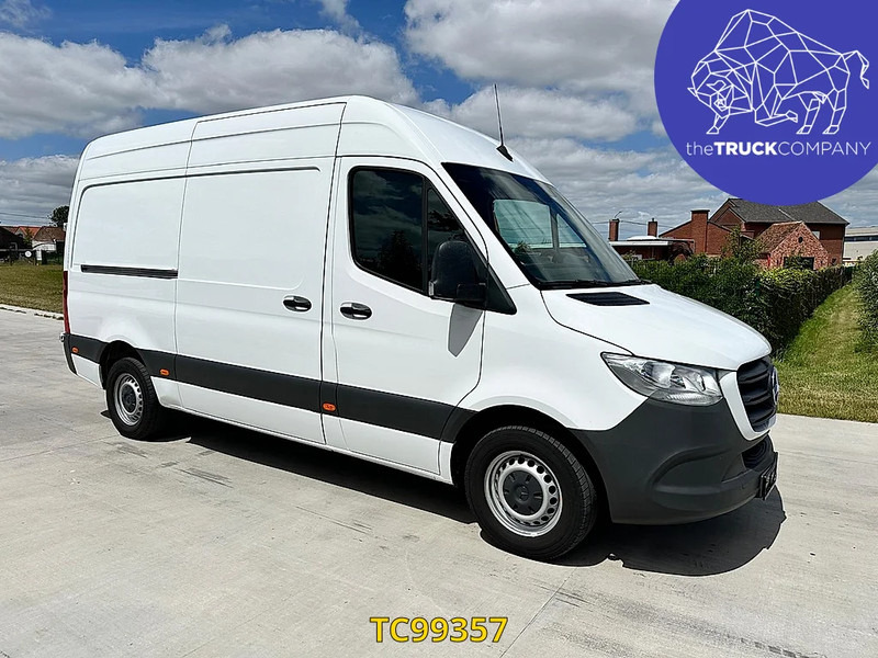 Mercedes-Benz Sprinter 317 CDI L2H2 - Fourgon utilitaire: photos 2 Mercedes-Benz Sprinter 317 CDI L2H2 - Fourgon utilitaire: photos 2