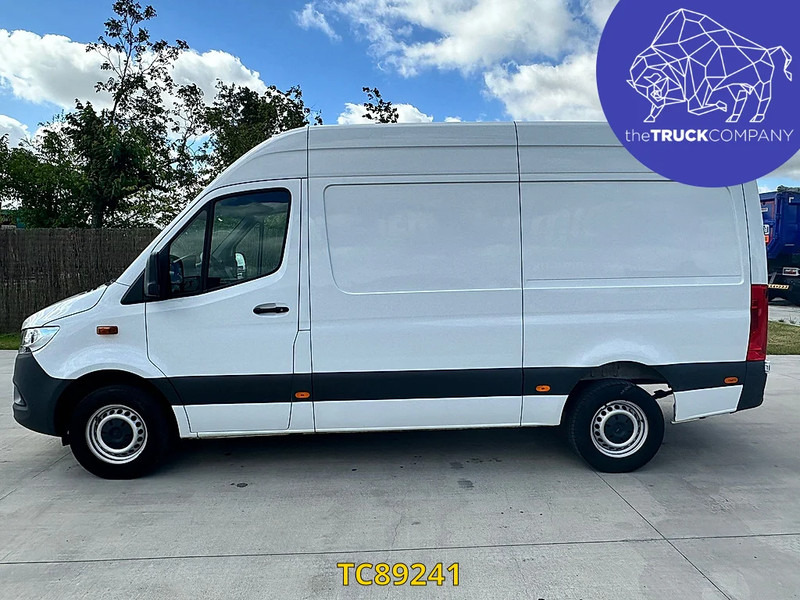 Mercedes-Benz Sprinter 317 CDI L2H2 - Fourgon utilitaire: photos 4 Mercedes-Benz Sprinter 317 CDI L2H2 - Fourgon utilitaire: photos 4