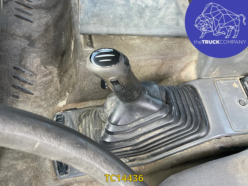 Renault Kerax 370 - Camion porte-conteneur/ Caisse mobile: photos 4 Renault Kerax 370 - Camion porte-conteneur/ Caisse mobile: photos 4