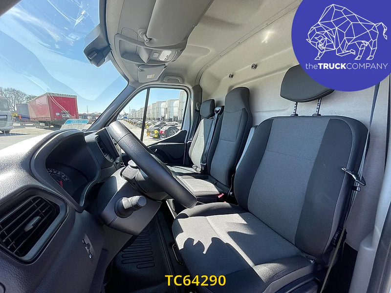 Renault Master 135 - Fourgon utilitaire: photos 5 Renault Master 135 - Fourgon utilitaire: photos 5