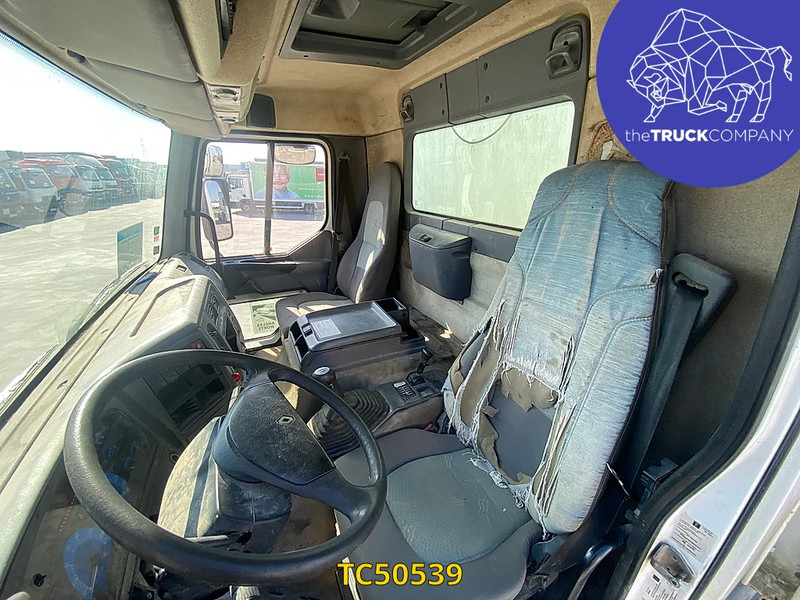 Renault Premium 385 - Camion fourgon: photos 2 Renault Premium 385 - Camion fourgon: photos 2