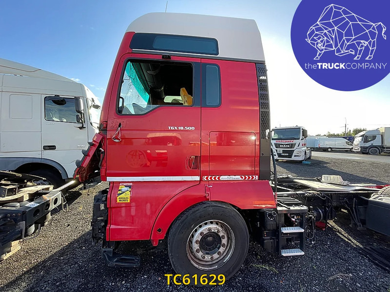 MAN TGX 500 - Tracteur routier: photos 4 MAN TGX 500 - Tracteur routier: photos 4