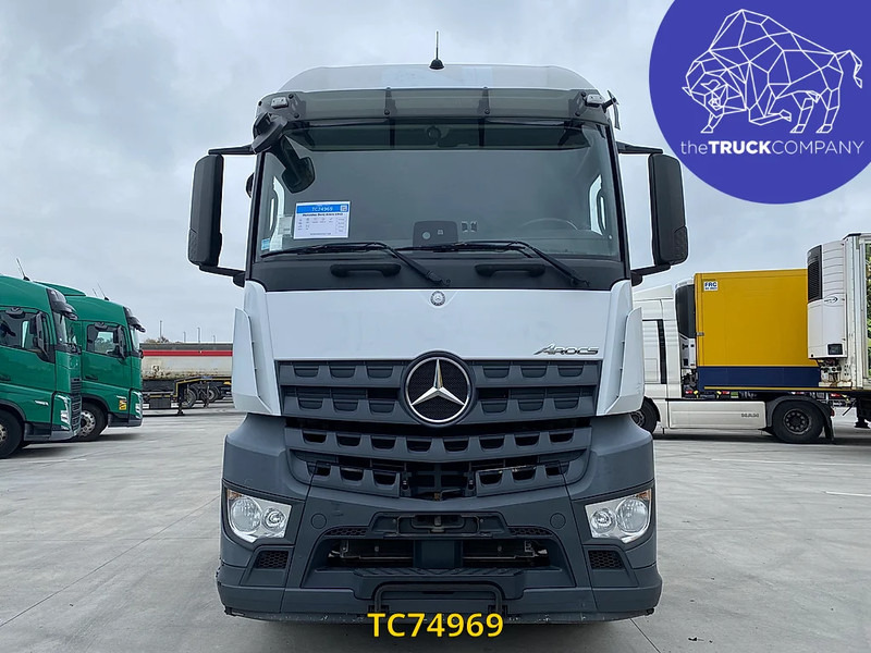 Tracteur routier Mercedes-Benz Arocs 1943: photos 9