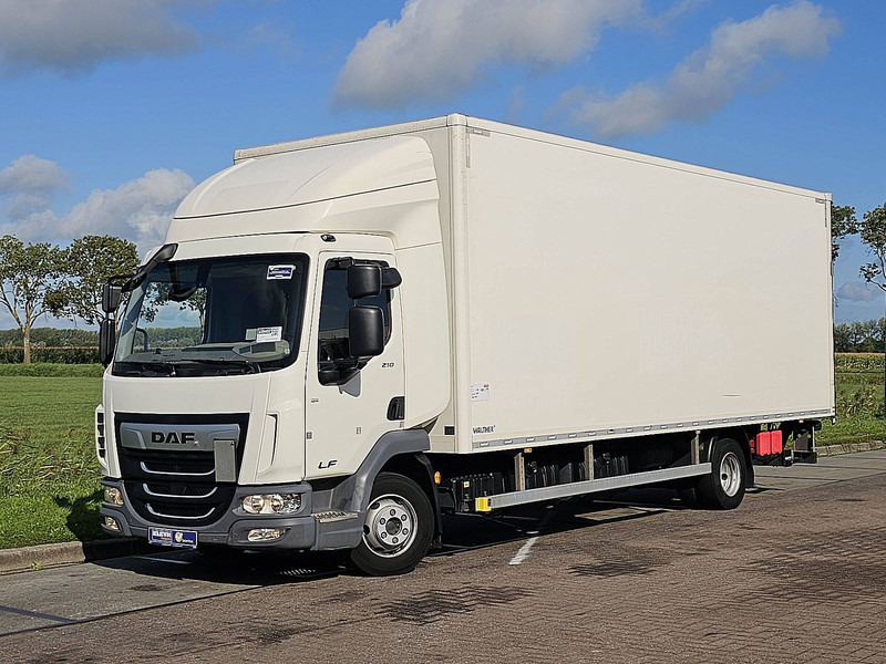 DAF LF 210 7.49T LIFT NAVI CAM. - Camion fourgon: photos 2 DAF LF 210 7.49T LIFT NAVI CAM. - Camion fourgon: photos 2