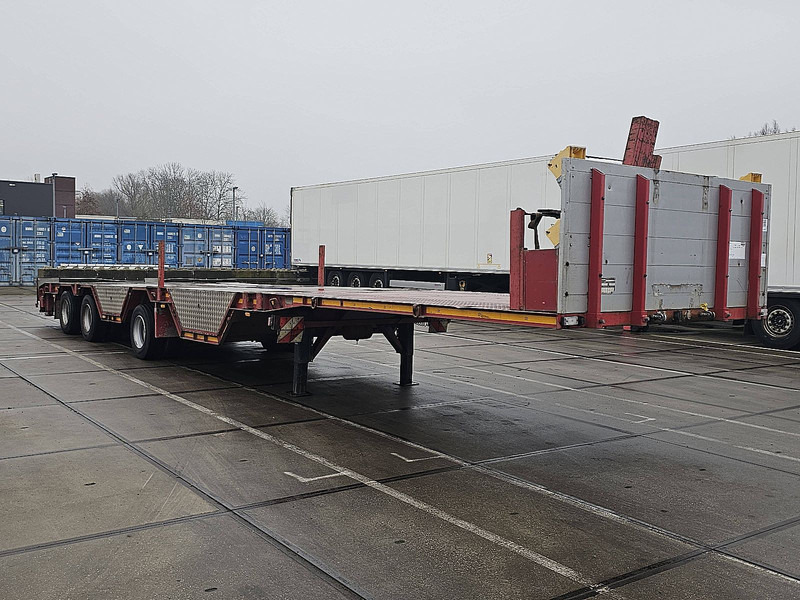 Goldhofer SPN-L33-32/80 - Semi-remorque surbaissé: photos 3 Goldhofer SPN-L33-32/80 - Semi-remorque surbaissé: photos 3