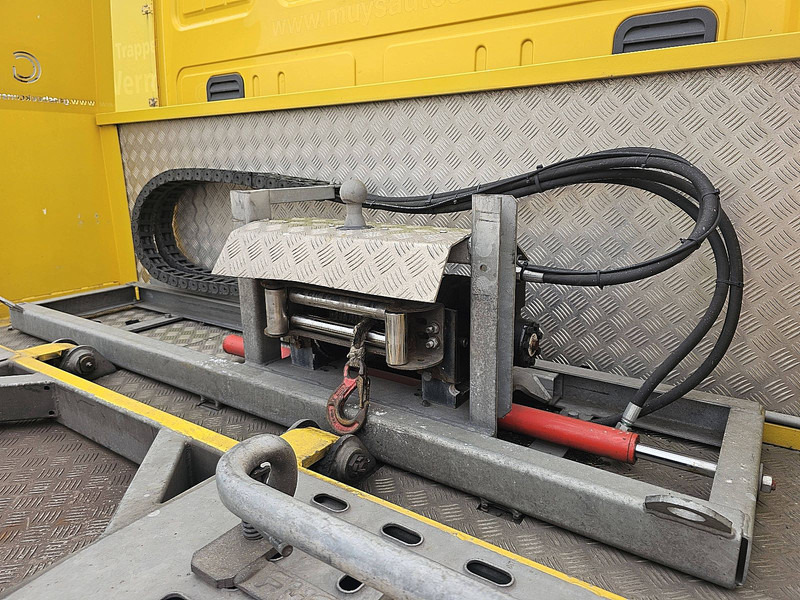 Crédit-bail de Iveco 120E28 EUROCARGO FLY DECK 2 CARS Iveco 120E28 EUROCARGO FLY DECK 2 CARS: photos 14