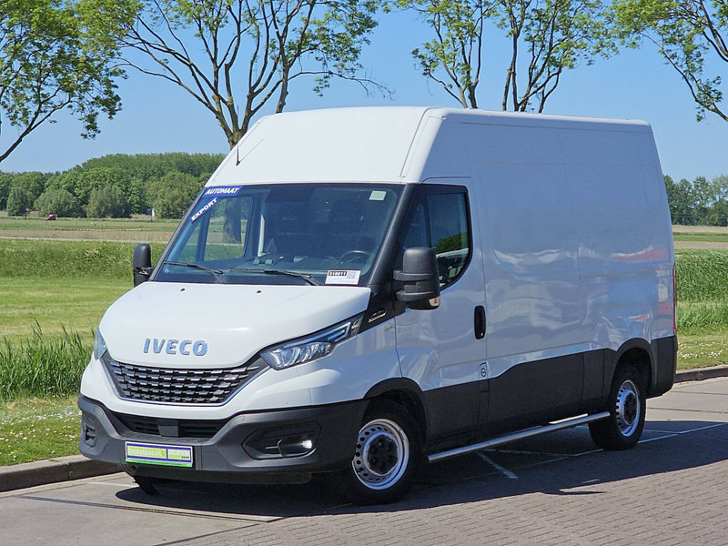 Iveco Daily 35S18 3.0Ltr 180Pk Airco! - Fourgon utilitaire: photos 2 Iveco Daily 35S18 3.0Ltr 180Pk Airco! - Fourgon utilitaire: photos 2