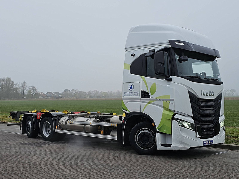 Iveco S-WAY AS260S46 LNG INT. STEERAXLE - Camion porte-conteneur/ Caisse mobile: photos 5 Iveco S-WAY AS260S46 LNG INT. STEERAXLE - Camion porte-conteneur/ Caisse mobile: photos 5