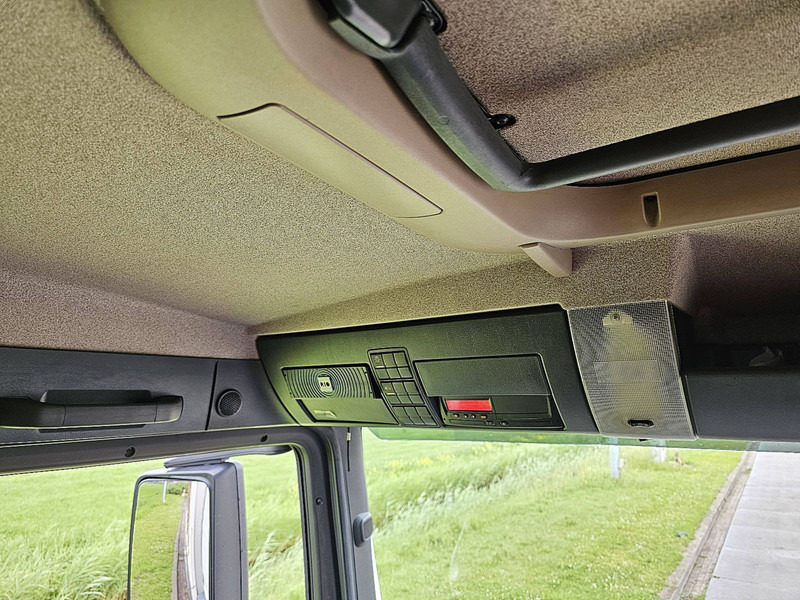 Camion plateau, Camion grue MAN 26.460 TGS HIAB X-HIDUO 188-B3: photos 11