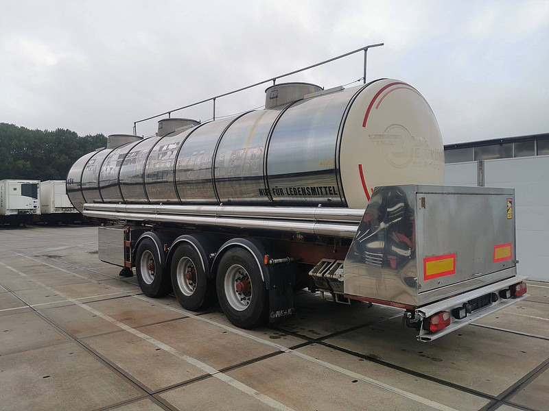 Magyar SR 34 Ibex-Gardner Denver - Semi-remorque citerne: photos 5 Magyar SR 34 Ibex-Gardner Denver - Semi-remorque citerne: photos 5