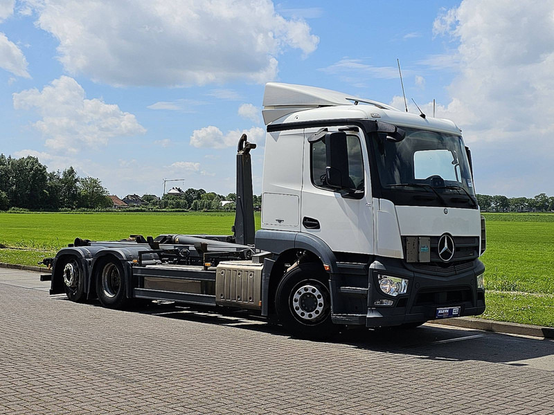 Mercedes-Benz ACTROS 2543 6X2 STEERAXLE HOOK - Camion ampliroll: photos 5 Mercedes-Benz ACTROS 2543 6X2 STEERAXLE HOOK - Camion ampliroll: photos 5