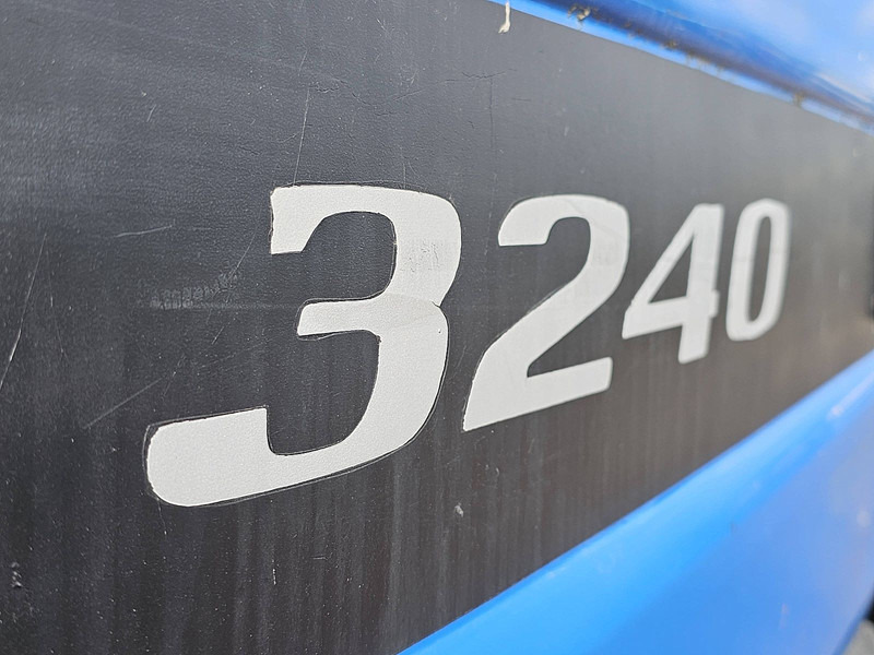 Camion benne Mercedes-Benz ACTROS 3240 8X4 FULL STEEL: photos 13