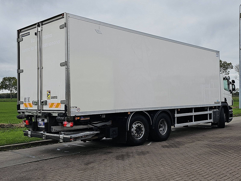 Scania P320 6X2*4 LAMBERET LIFT - Camion frigorifique: photos 3 Scania P320 6X2*4 LAMBERET LIFT - Camion frigorifique: photos 3