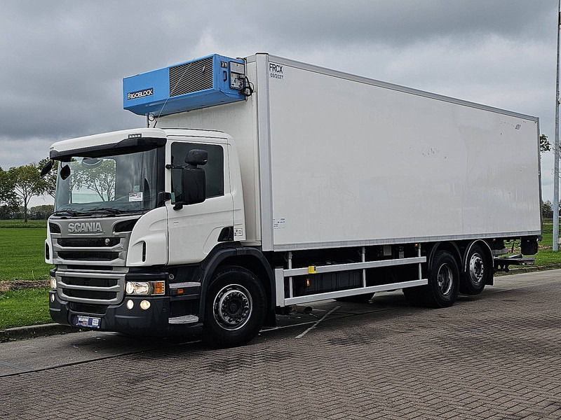 Scania P320 6X2*4 LAMBERET LIFT - Camion frigorifique: photos 2 Scania P320 6X2*4 LAMBERET LIFT - Camion frigorifique: photos 2
