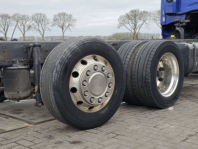 Photo d'intérieur 2: Châssis cabine Scania R440 6x2*4