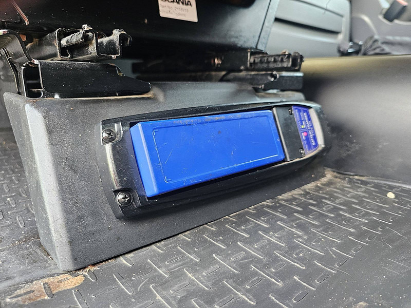 Camion plateau, Camion grue Scania R490: photos 13