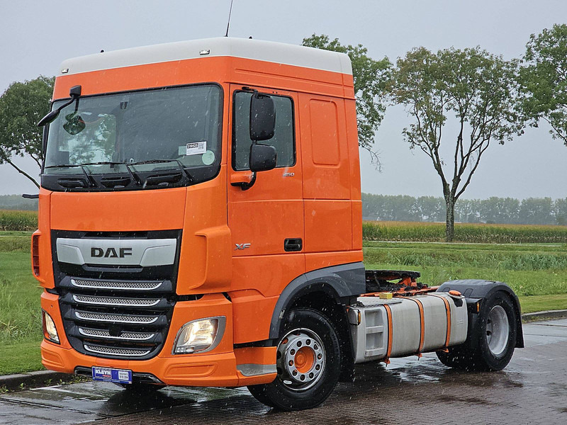 DAF XF 450 - Tracteur routier: photos 2 DAF XF 450 - Tracteur routier: photos 2