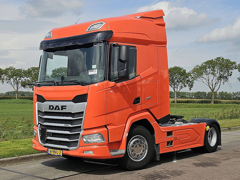 DAF XF 450 NGD SKIRTS 156TKM - Tracteur routier: photos 2 DAF XF 450 NGD SKIRTS 156TKM - Tracteur routier: photos 2
