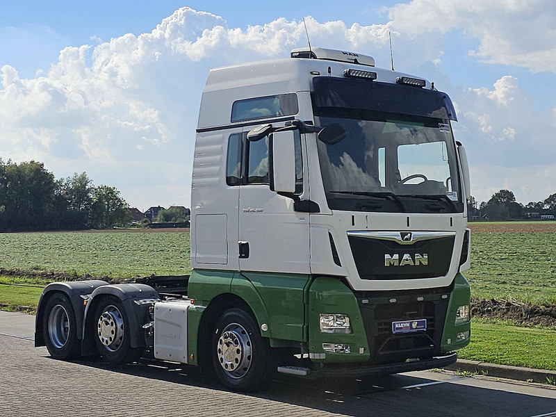 MAN 26.500 TGX XXL 6X2/4 INTARDER - Tracteur routier: photos 5 MAN 26.500 TGX XXL 6X2/4 INTARDER - Tracteur routier: photos 5