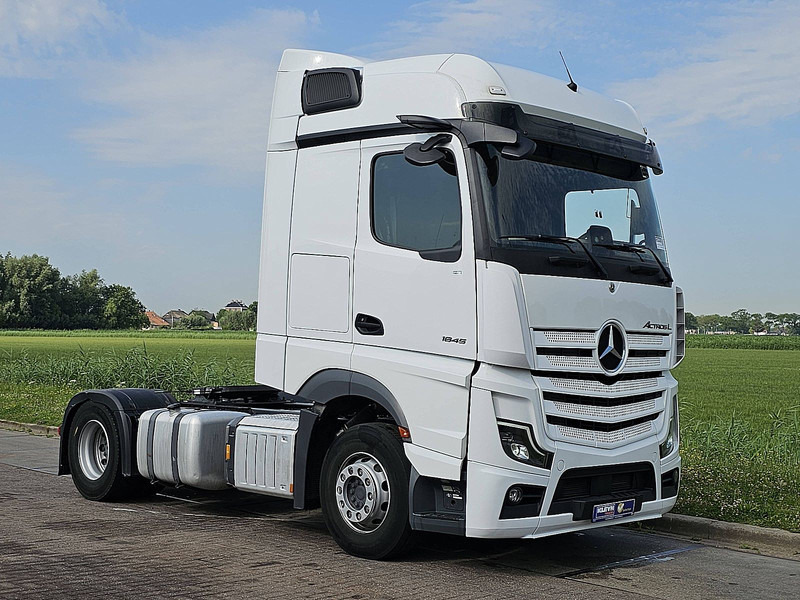 Mercedes-Benz ACTROS 1845 LS LED 2X TANK MP5 - Tracteur routier: photos 5 Mercedes-Benz ACTROS 1845 LS LED 2X TANK MP5 - Tracteur routier: photos 5