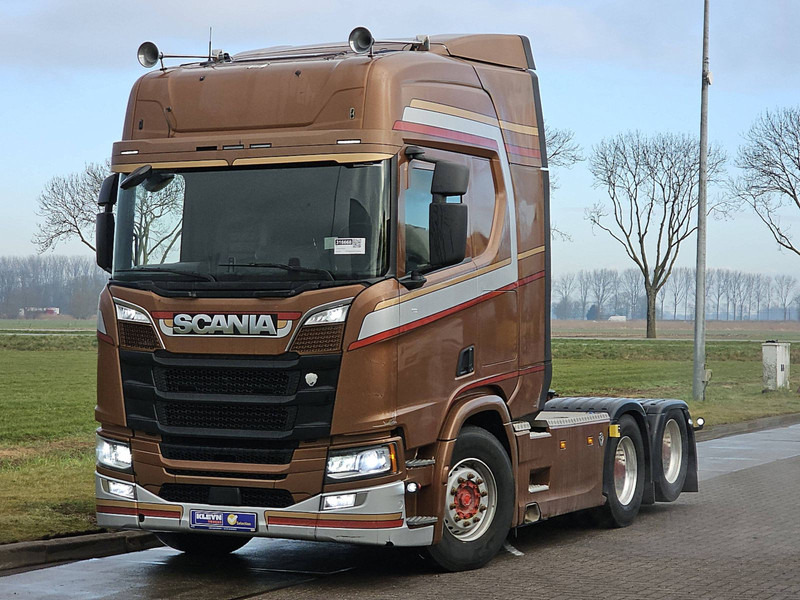 Scania R580 6X2 NB LED LEATHER - Tracteur routier: photos 2 Scania R580 6X2 NB LED LEATHER - Tracteur routier: photos 2