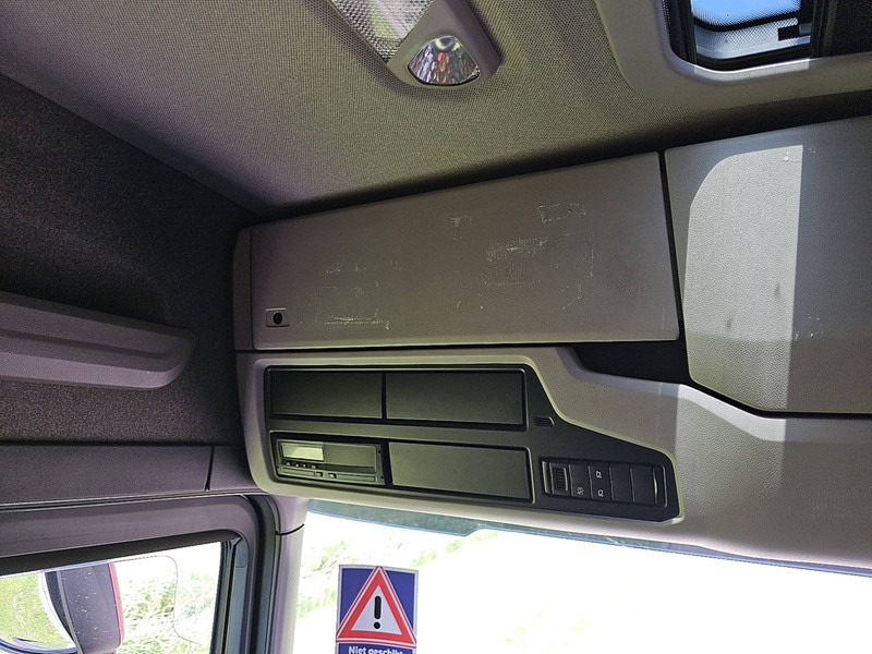 Tracteur routier Scania S580 BRM Limited Edition: photos 11