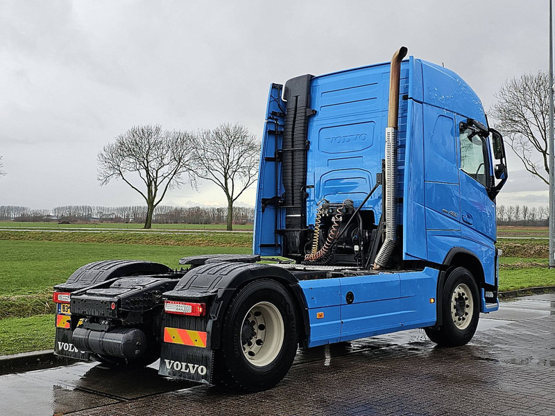 Volvo FH 460 PTO SKIRTS VEB+ - Tracteur routier: photos 3 Volvo FH 460 PTO SKIRTS VEB+ - Tracteur routier: photos 3