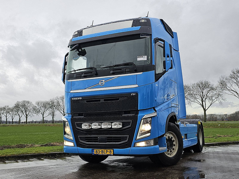 Volvo FH 460 PTO SKIRTS VEB+ - Tracteur routier: photos 1 Volvo FH 460 PTO SKIRTS VEB+ - Tracteur routier: photos 1