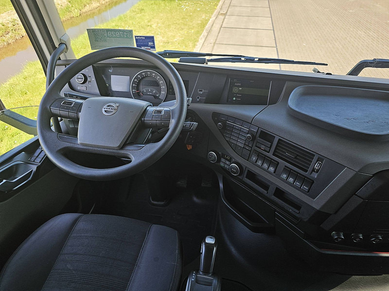 Photo d'intérieur 1: Tracteur routier Volvo FH 500