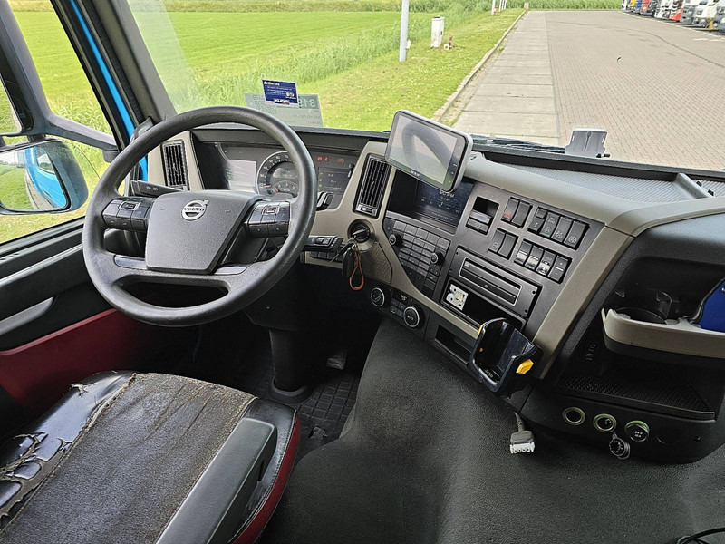 Camion fourgon Volvo FM 370 19.5T  DOORS LIFT AC: photos 8