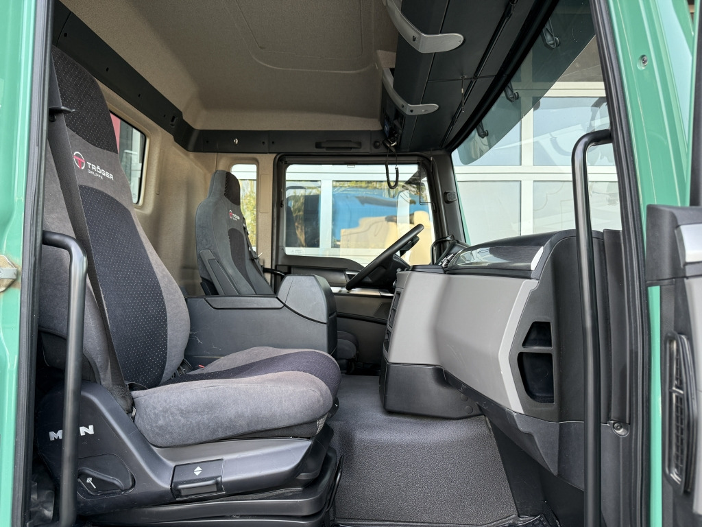 MAN TGS 26.500 6x4 12m³ Kipper Retarder NAVI 1.Hand - Camion benne: photos 3 MAN TGS 26.500 6x4 12m³ Kipper Retarder NAVI 1.Hand - Camion benne: photos 3