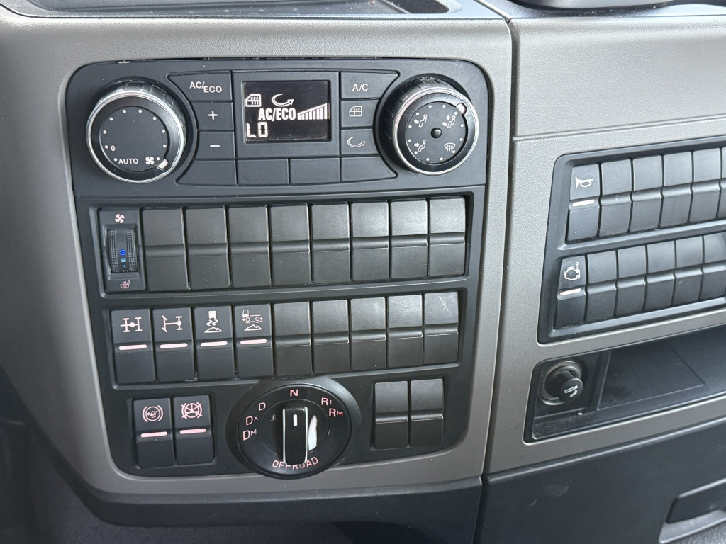 MAN TGS 26.500 6x4 12m³ Kipper Retarder NAVI 1.Hand - Camion benne: photos 5 MAN TGS 26.500 6x4 12m³ Kipper Retarder NAVI 1.Hand - Camion benne: photos 5