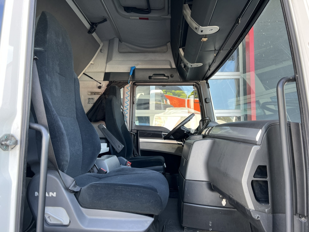 Tracteur routier MAN TGX 18.440 Eu6 Klimaaut. Motorbremse Kühlschrank: photos 11