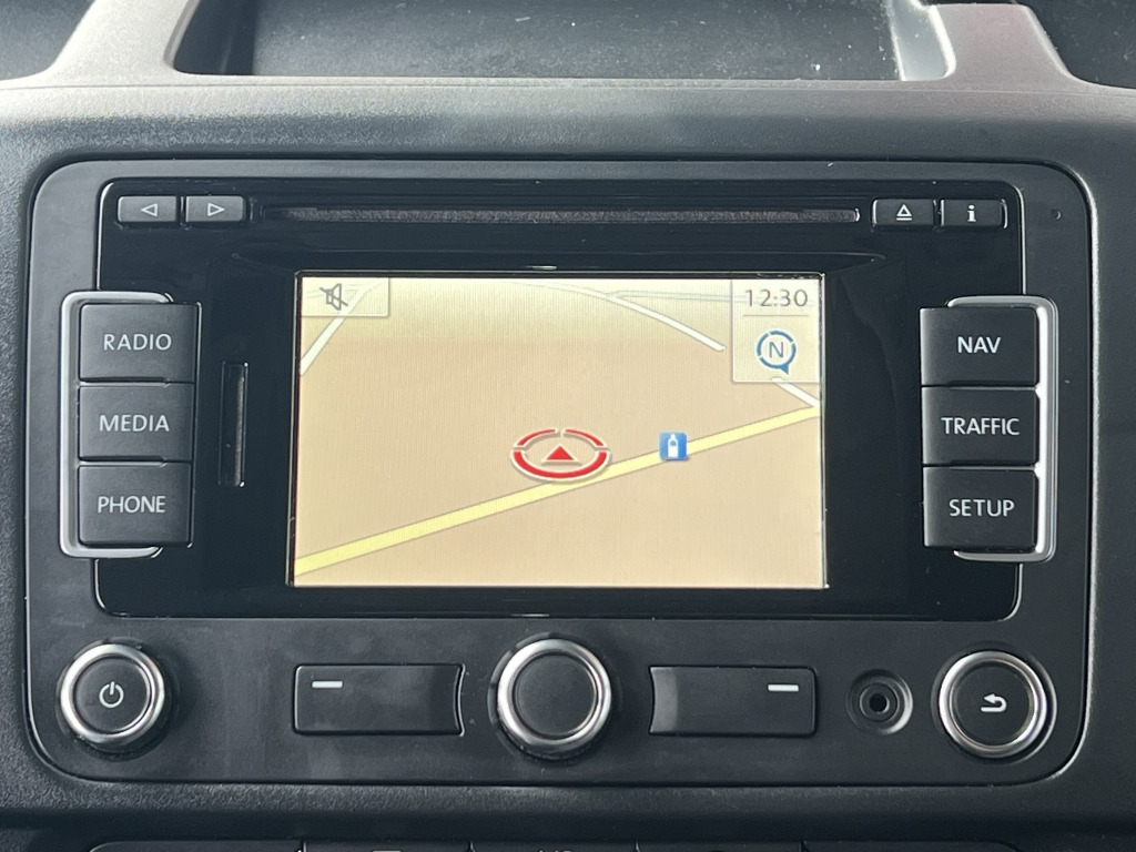 VW T5 Kombi 2,0 TDI BlueMotion Klima 9-Sitzer - Voiture: photos 3 VW T5 Kombi 2,0 TDI BlueMotion Klima 9-Sitzer - Voiture: photos 3