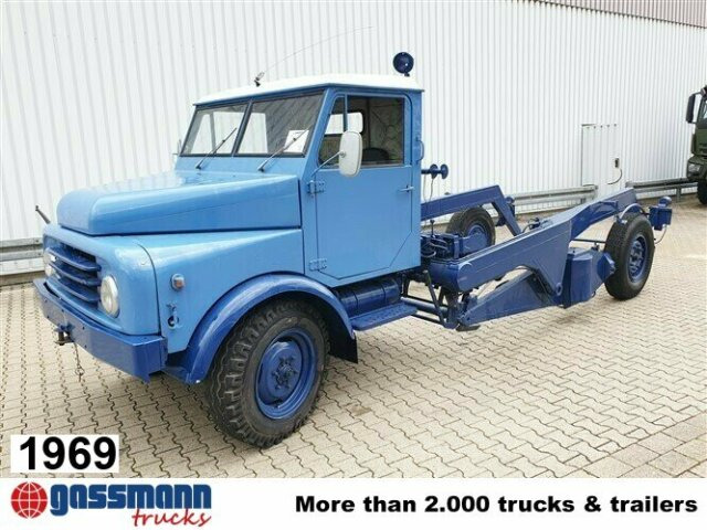 AL 28 Ruthmann Hubwagen, 2,5t, 4x2 - Voiture: photos 1 AL 28 Ruthmann Hubwagen, 2,5t, 4x2 - Voiture: photos 1