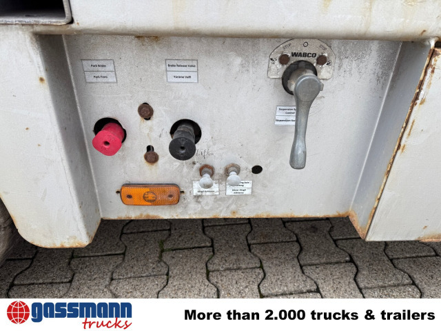 CYL 3, mit Lift-/Lenkachse, faltbare Rampen - Semi-remorque surbaissé: photos 5 CYL 3, mit Lift-/Lenkachse, faltbare Rampen - Semi-remorque surbaissé: photos 5