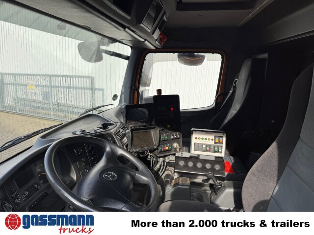 Mercedes-Benz Axor 1829 4x2, Zweiweg Z200, Kehrmaschine Faun - Camion: photos 5 Mercedes-Benz Axor 1829 4x2, Zweiweg Z200, Kehrmaschine Faun - Camion: photos 5