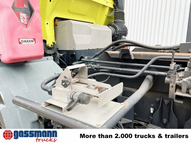 DAF 65.210 4x4 - Camion ampliroll: photos 2 DAF 65.210 4x4 - Camion ampliroll: photos 2