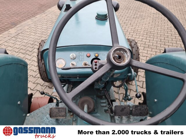 Hanomag HANOMAG - R 27 - Tracteur agricole: photos 5 Hanomag HANOMAG - R 27 - Tracteur agricole: photos 5