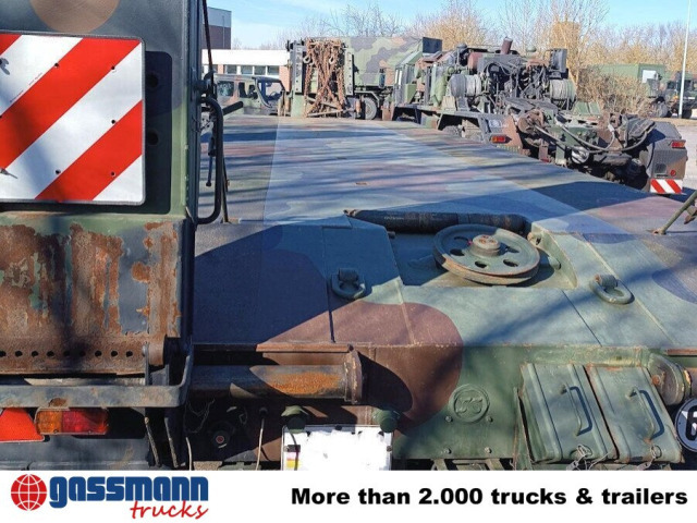 Kässbohrer SLT 56 t, Elefant (Franziska) EX BW - Semi-remorque surbaissé: photos 4 Kässbohrer SLT 56 t, Elefant (Franziska) EX BW - Semi-remorque surbaissé: photos 4