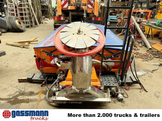 Kugelmann Duplex Inox Salzstreuer ca. 2,7m³ - Epandeur de sable: photos 2 Kugelmann Duplex Inox Salzstreuer ca. 2,7m³ - Epandeur de sable: photos 2