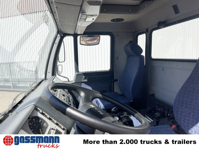 MAN 25/18.284 6x2-4 LL,Kran HMF 1113 K3, Funk, - Camion ampliroll, Camion grue: photos 5 MAN 25/18.284 6x2-4 LL,Kran HMF 1113 K3, Funk, - Camion ampliroll, Camion grue: photos 5